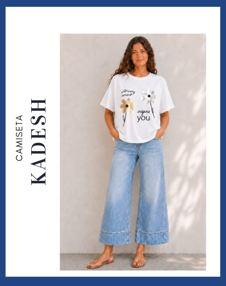 Camiseta oversize de mujer con margaritas